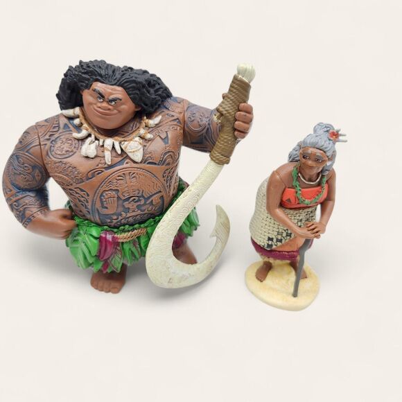 Disney Moana Maui and Gramma Tala Action Figure with Fish Hook Approx 4" Toy - Picture 2 of 7